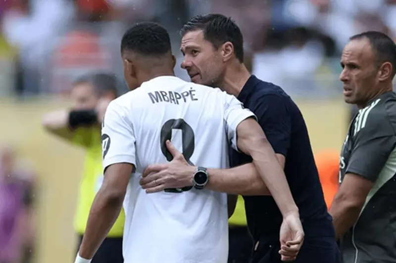 ألونسو: موقف مبابي من المشاركة أساسيًا أمام دورتموند لا يزال غير محسوم