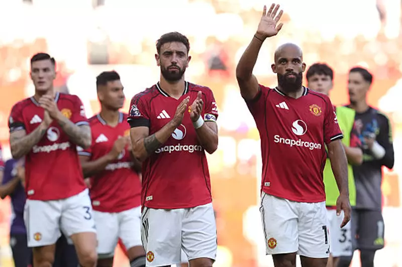 استراتيجية مانشستر يونايتد لبيع خمسة لاعبين قبل فترة الانتقالات