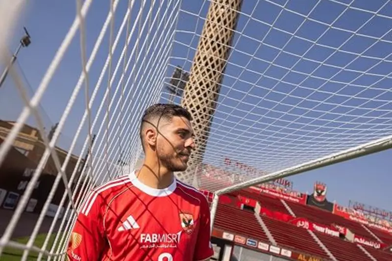 محمد شريف يستعيد تألقه بالعودة للتسجيل مع الأهلي ضد فاركو بعد غياب 761 يومًا